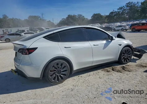 2022 Tesla Model Y z USA, uszkodzony, nr VIN 7SAYGDEF1NF534154